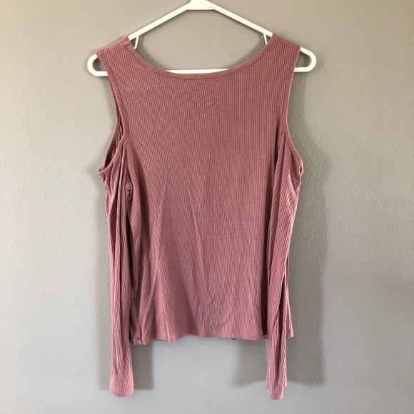 Charlotte Russe Cold Shoulder Top - Picture 3 of 5
